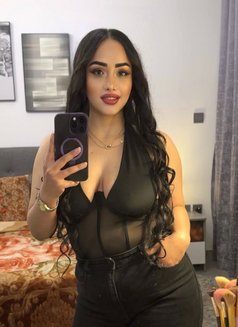 Low Price 100% Safe and Service Girls - escort in New Delhi Photo 8 of 11