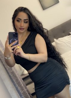 Low Price 100% Safe and Service Girls - escort in New Delhi Photo 7 of 15