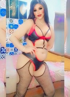 Lozaty - Transsexual escort in Cairo Photo 16 of 30