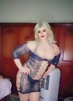 Lozaty - Transsexual escort in Cairo Photo 30 of 30