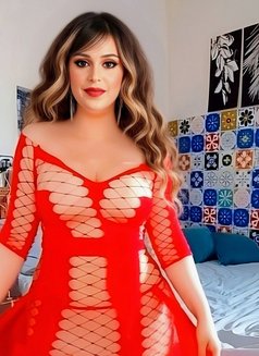 Lozaty - Transsexual escort in Cairo Photo 28 of 29