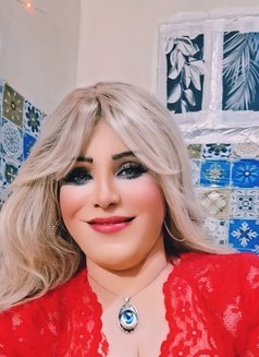 Lozaty - Transsexual escort in Cairo Photo 2 of 24