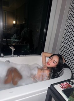 LPSR LB - Transsexual escort in Bangkok Photo 11 of 14