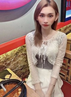 Lquynh Anh - masseuse in Ho Chi Minh City Photo 18 of 21