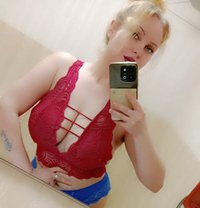 Lrina - escort in Muscat Photo 1 of 9