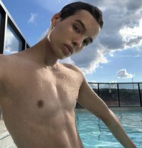 Luan - Male escort in Dubai