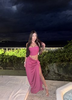 Luana - escort in Dubai Photo 20 of 29