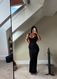 Luc - escort in Crawley Photo 1 of 3