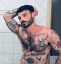 Luca - Male escort in Riyadh