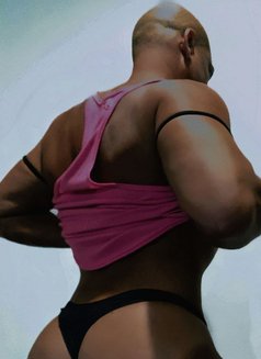 Luca - Male escort in Pattaya Photo 12 of 18