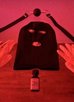 Luca - Male escort in Zagreb Photo 9 of 22