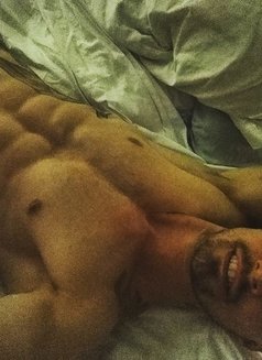 Luca - Male escort in Zagreb Photo 14 of 22