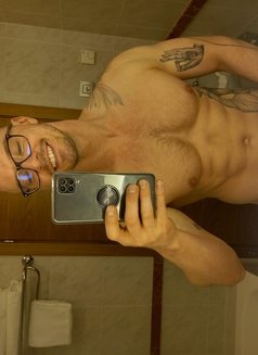 Luca - Male escort in Zagreb Photo 22 of 22