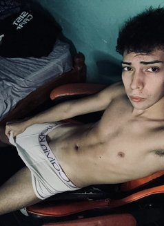 Lucas - Male escort in Dubai Photo 1 of 1
