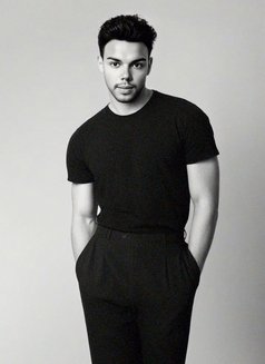 Lucas Central London - Male escort in London Photo 11 of 19