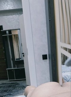 Lucas - Male escort in Jeddah Photo 3 of 3