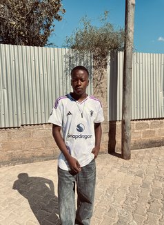 Lucas - Male escort in Lusaka Photo 2 of 2