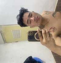 Lucass - Male escort in Makati City