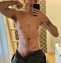 Lucca Alpha - Male escort in Madrid