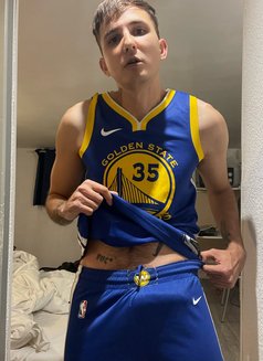 Lucca Alpha - Male escort in Paris Photo 5 of 13