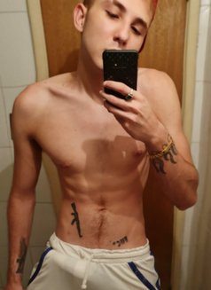 Lucca Alpha - Male escort in Lisbon Photo 7 of 8