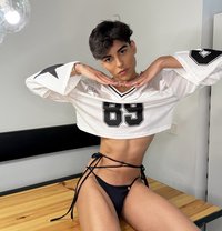 Lucca - Male escort in Dubai Photo 15 of 15