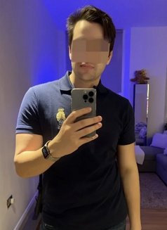 Lucca Massage - Male escort in London Photo 7 of 7