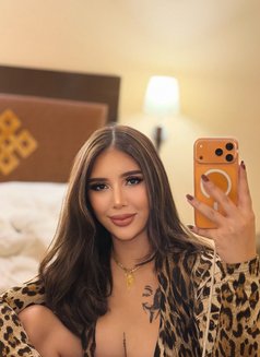 CREAMPIE GODDESS LUCCIANAH - puta in New Delhi Photo 11 of 21