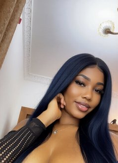 Lucia - escort in Muscat Photo 3 of 3