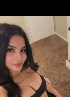Lucia Massage Sex( incall or outcall) - escort in Al Manama Photo 6 of 7