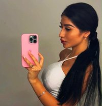 Luciana - puta in Dubai