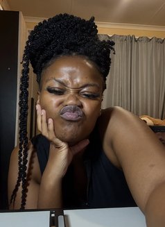 Luciana - escort in Al Juffair Photo 2 of 3