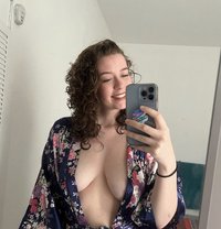 Lucie - puta in Strasbourg