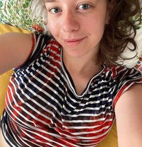 Lucie - puta in Strasbourg