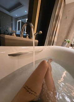 Lucie Full Service 🥰🥰 - escort in Singapore Photo 2 of 7