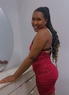 Lucie - escort in Riyadh Photo 2 of 3