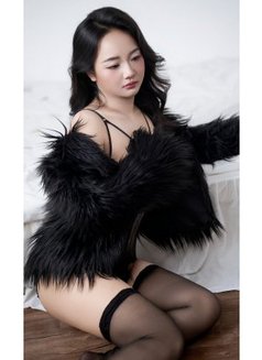 Lucienne - escort in İstanbul Photo 2 of 5