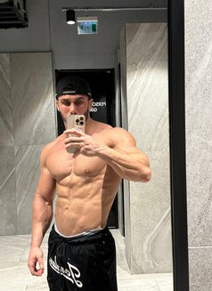 Lucifer Berk - Male escort in İstanbul Photo 1 of 6
