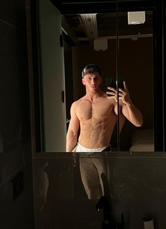 Lucifer Berk - Male escort in İstanbul Photo 2 of 6