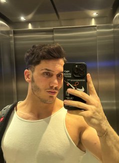Lucifer Berk - Male escort in İstanbul Photo 3 of 6