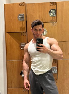 Lucifer Berk - Male escort in İstanbul Photo 4 of 6