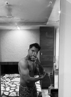 Lucifer - Acompañantes masculino in Gurgaon Photo 4 of 5