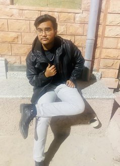 Lucifer - Male escort in Jaipur Photo 3 of 5