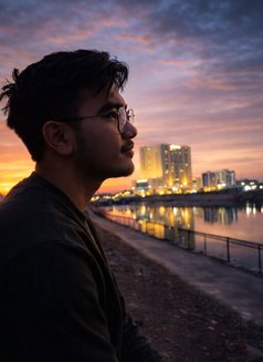 Lucifer - Male escort in Mumbai Photo 7 of 7