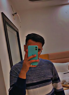 Lucifer - Male escort in New Delhi Photo 4 of 7