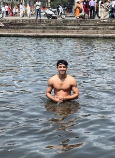 Eros - Acompañantes masculino in New Delhi Photo 2 of 11
