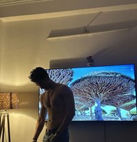 Eros - Acompañantes masculino in New Delhi