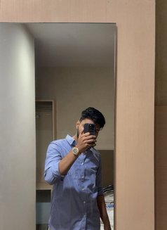 Lucifer - Acompañantes masculino in Raipur Photo 1 of 2