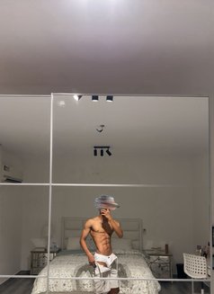 LUCIFR - Male escort in Riyadh Photo 3 of 5