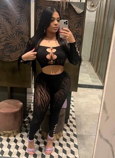 LUCKY, WET DRIPPING PUSSY - puta in Ahmedabad Photo 2 of 4